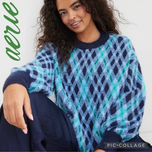 aerie Sweaters - Aerie Flurry Oversized Argyle Sweater Fuzzy Winter Cozy Blue Crewneck Top XXS